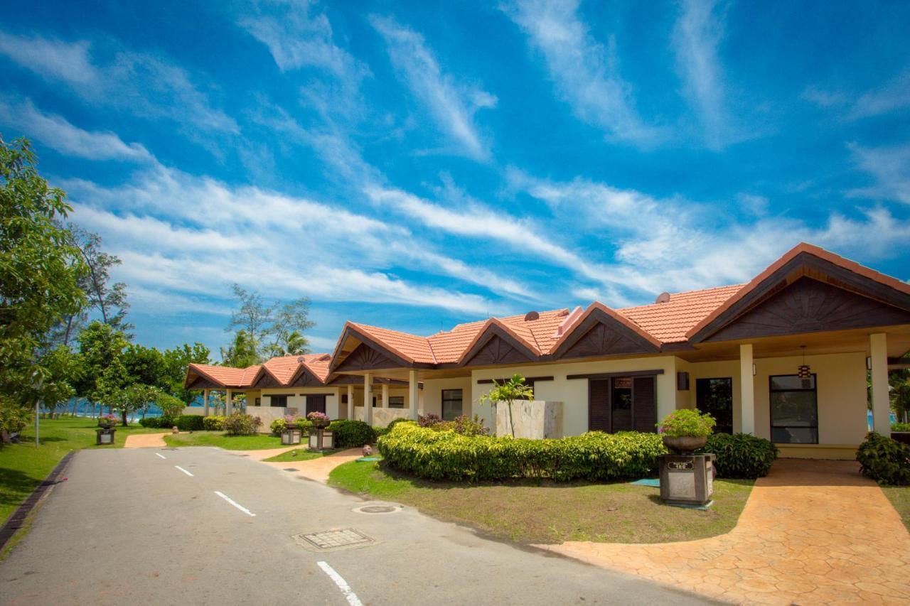 Vila Kolam Renang 3 Bilik Tidur